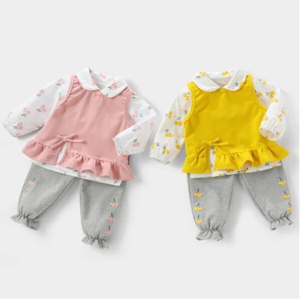 Conjunto de 3 piezas para niña con chaleco.